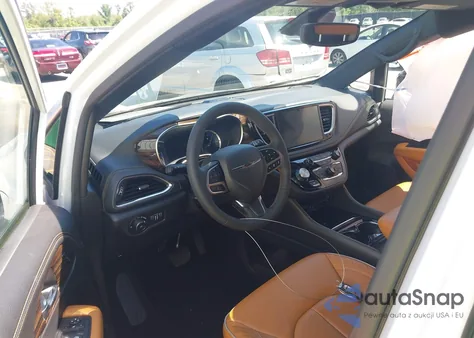 2023 Chrysler Pacifica Hybrid Pinnacle из США, поврежденный, VIN 2C4RC1N73PR569855